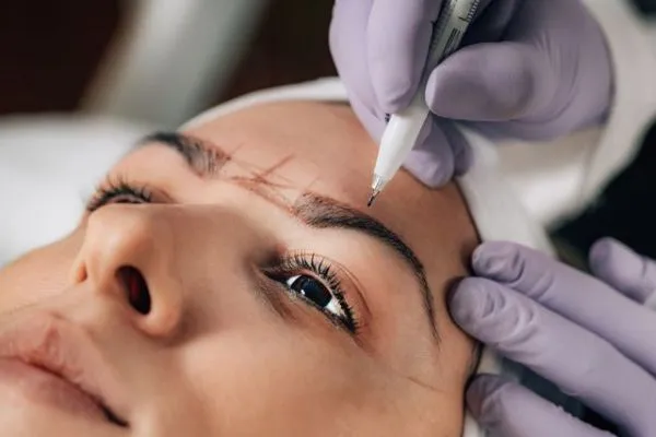 Semi-Permanent Makeup vs Cosmetic Tattooing: What's the Difference?