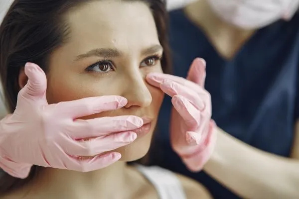 Eyelid Surgery (Blepharoplasty): Functional & Cosmetic Benefits