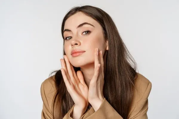 Facelift vs Fillers: Which Gives Longer-Lasting Results?